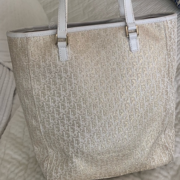 Christian Dior Trotter Canvas Tote Bag in white and gold - Picture 5 of 14